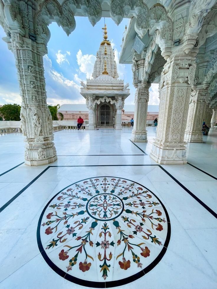 Marble flooring by Nexus Inlay Creation